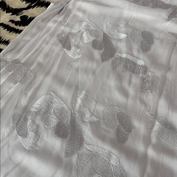 Language Patterned Tank Top, size S - Picture 5 of 6